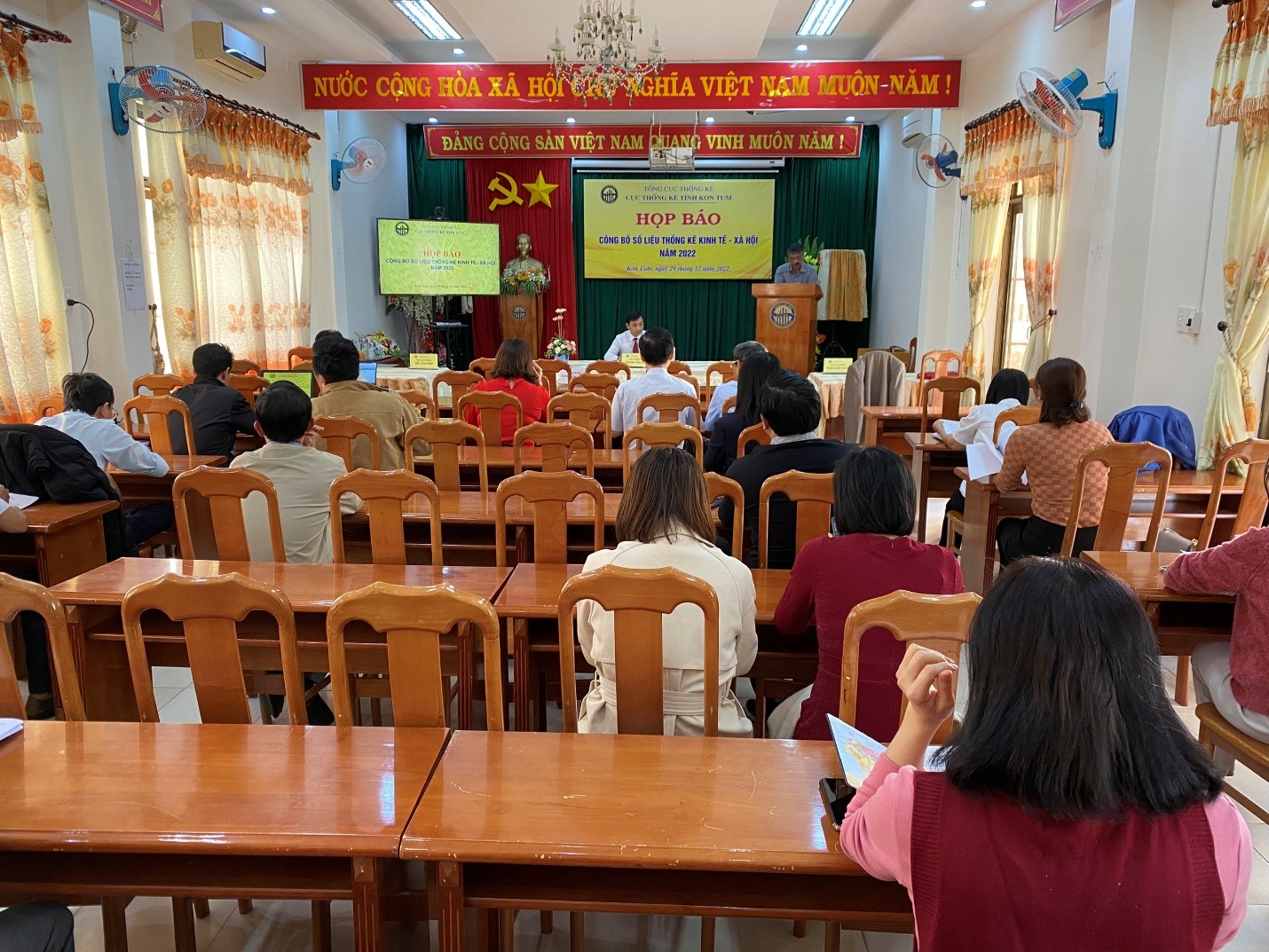 Cục Thống kê tỉnh Kon Tum tổ chức họp báo công bố số liệu thống kê kinh tế - xã hội năm 2022